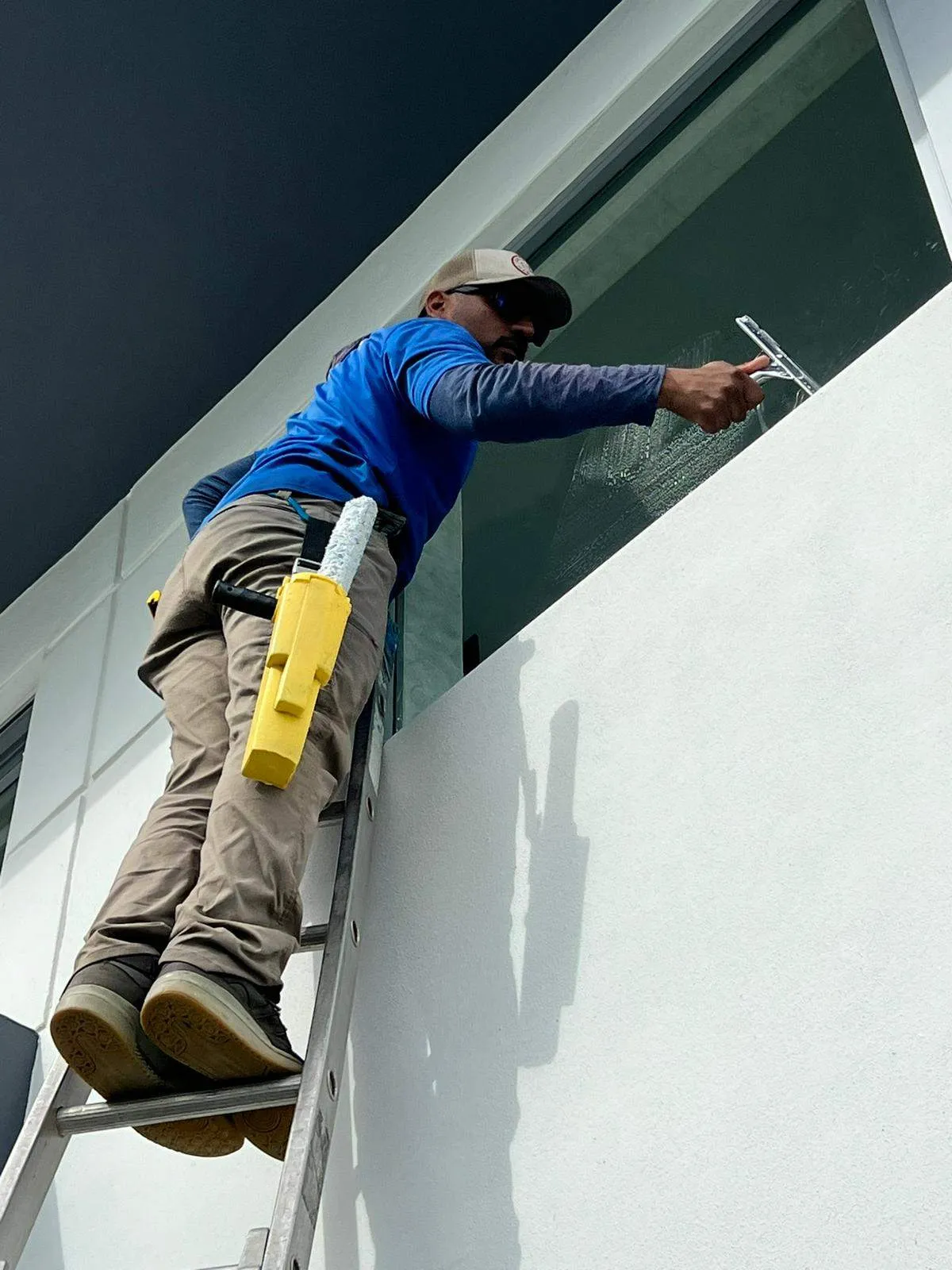 expert window cleaning