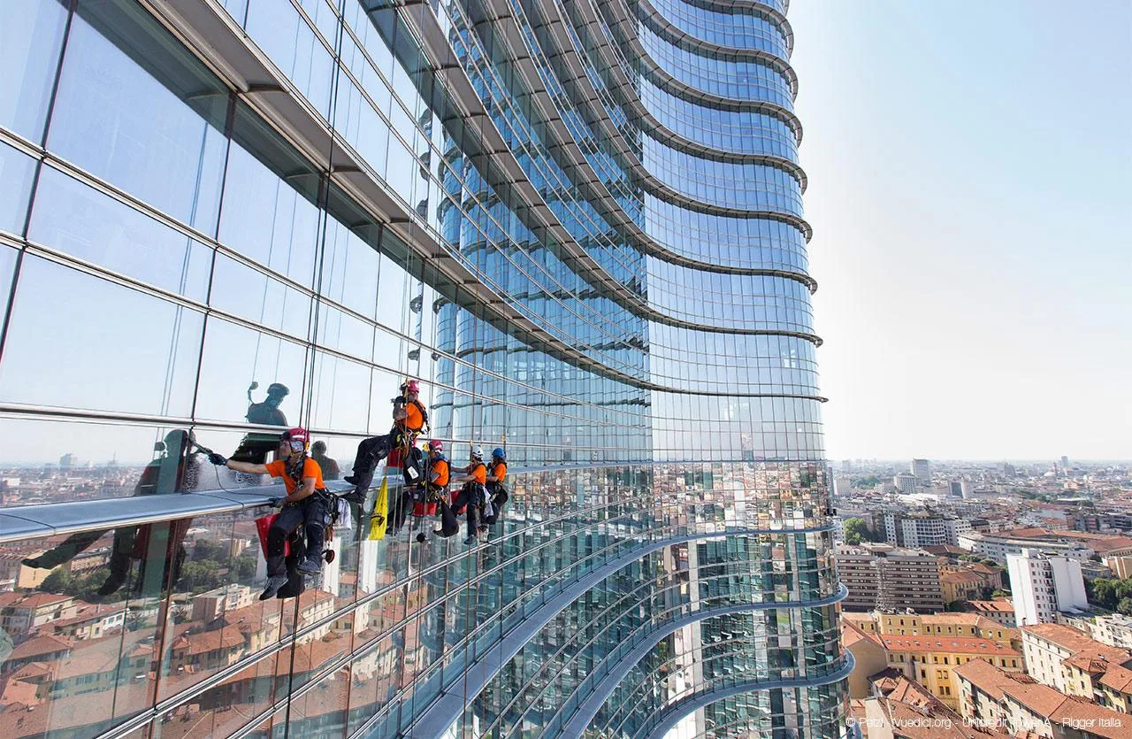expert window cleaning